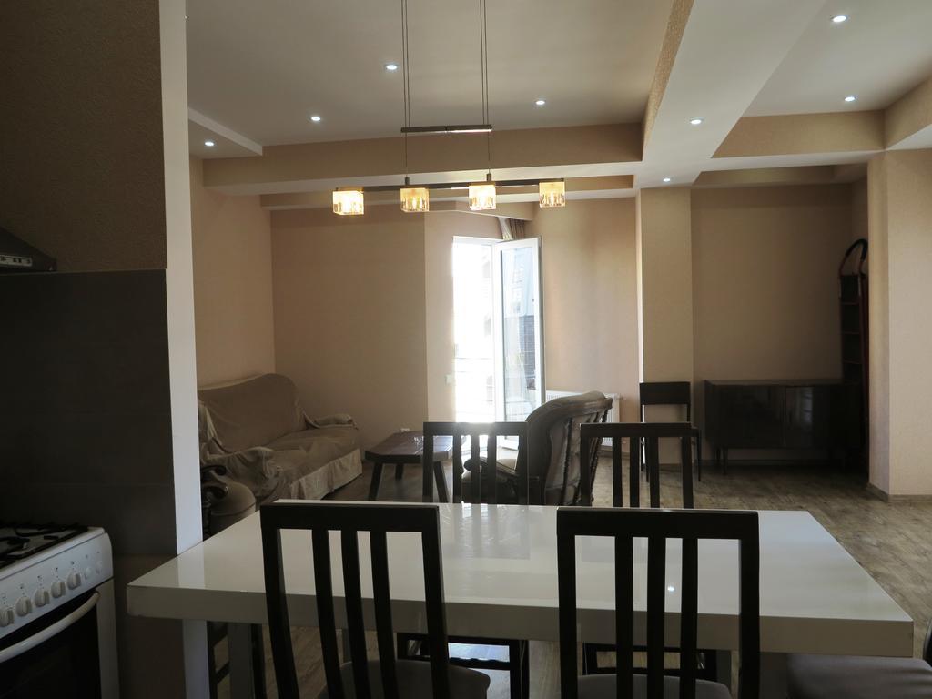 Apartament Samatsa Georgia Tbilisi Zewnętrze zdjęcie